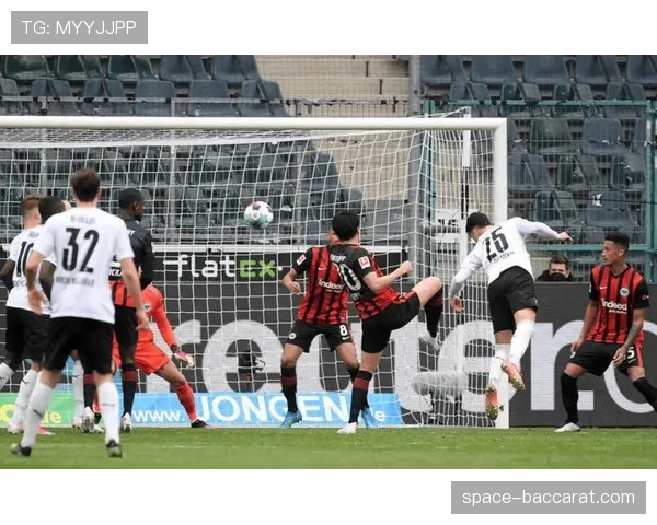 门兴格拉德巴赫0-0战平科隆，双方各取一分但保级形势依然严峻